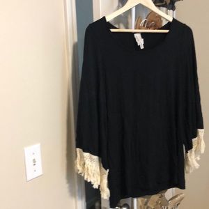 Fringe sleeved top